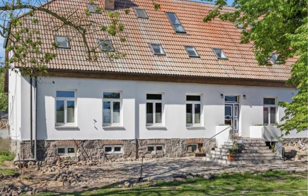 På billedet ses objektet Ferienwohnung Nicole beliggende i byen Gurvitz.