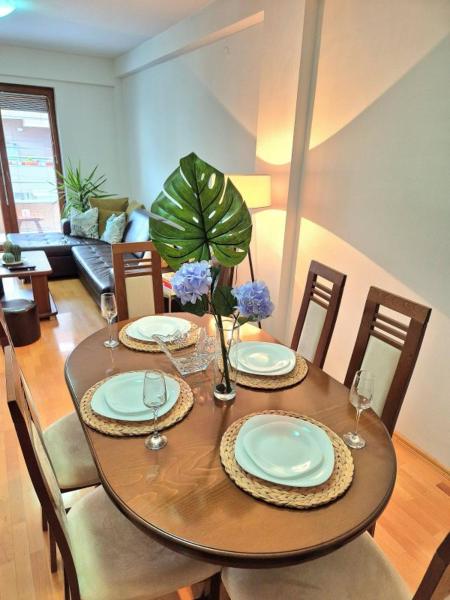 Na zdjęciu widoczny jest obiekt Amsterdam Apartment Strumica położony w mieście Bansko.