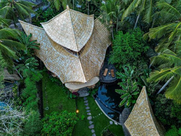 Na zdjęciu widoczny jest obiekt Cacao House 4bds Bamboo at Green Village Bali położony w mieście Bringkit.