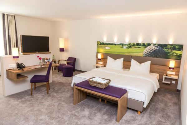 På billedet ses objektet Stratmanns Hotel beliggende i byen Lohne.