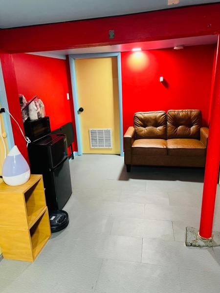 Nella foto è visibile l'oggetto Single Room with Bathroom situato nella città di Springfield.