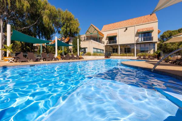 På billedet ses objektet Club Wyndham Dunsborough, Trademark Collection by Wyndham beliggende i byen Marybrook.