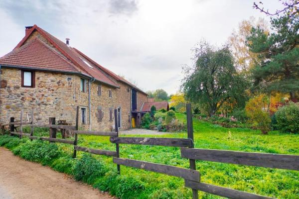 På billedet ses objektet Gîte au gré du vent beliggende i byen Tortebesse.