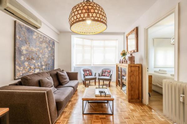 Urban Oasis in Madrid - Steps from River Manzanares, Madrid