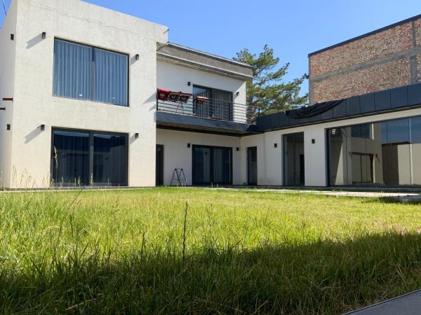 Nella foto è visibile l'oggetto Вилла комфорт situato nella città di Teshabayguzar.