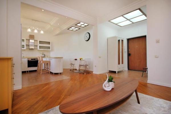 Leilighet med 1 soverom — 62 m² - Рапсодия