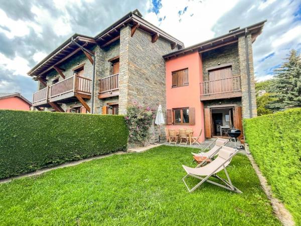 Niu De L'isard - Alp, Catalonia