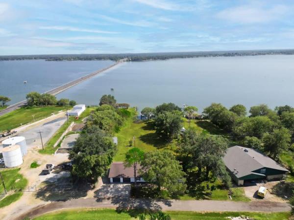På billedet ses objektet Your Lakeside Destination - 3 Bedrooms Lake Access beliggende i byen West Tawakoni.