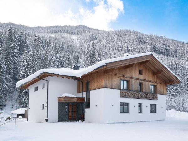 Chalet in Saalbach near Ski Liftの写真6