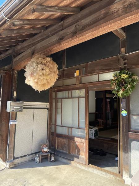 Nella foto è visibile l'oggetto なな光 一軒家貸切古民家 仲間と家族と周りを気にせず楽しめる situato nella città di Ena.