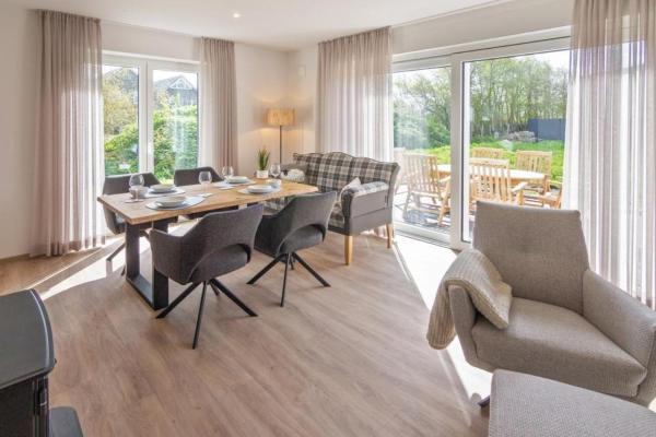 A la foto es mostra l'objecte Ferienhaus-Luettje-Steern situat a la ciutat de Hage.