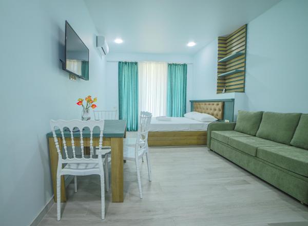 Na zdjęciu widoczny jest obiekt Bamboo Beach Cixisdziri położony w mieście Tsikhisdziri.