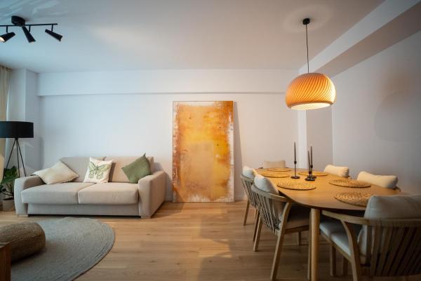 The Level Sanctuary: Free Parking & Netflix - Bucharest