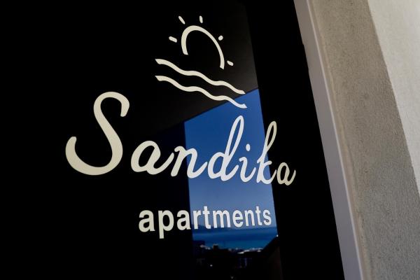 A la foto es mostra l'objecte Sandika apartments situat a la ciutat de Hersonissos.