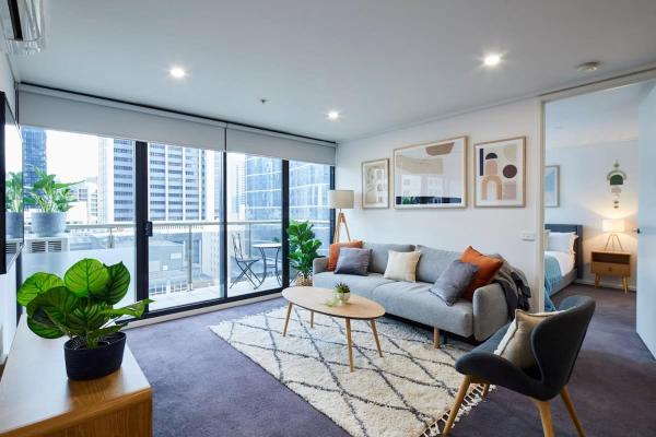 A la foto es mostra l'objecte 2 Bdrm 2 Bthrm Apt With Parking in Central CBD situat a la ciutat de Melbourne.