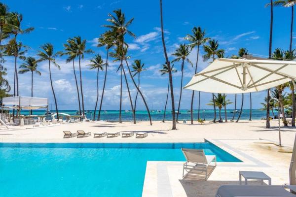 A la foto es mostra l'objecte Beauty Playa Coral Pool front ground F12 situat a la ciutat de Punta Cana.