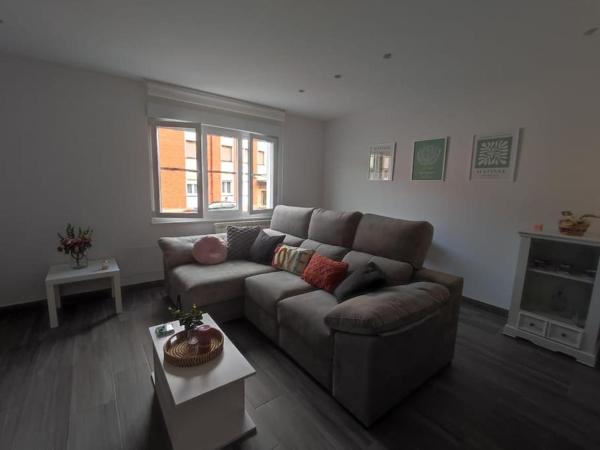 A la foto es mostra l'objecte Apartamento acogedor en La Camocha-Gijón situat a la ciutat de Leorio.