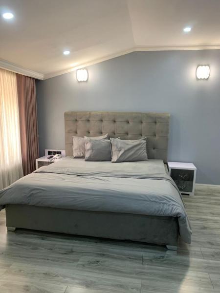 På billedet ses objektet Rivalex Apartment and Rooftop beliggende i byen Abuja.