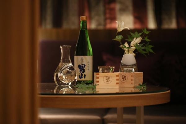 Na zdjęciu widoczny jest obiekt HOTEL Miz położony w mieście Tomiya.