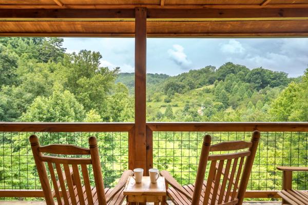 A la foto es mostra l'objecte Tennessee Tranquility by Stony Brook Cabins situat a la ciutat de Sevierville.