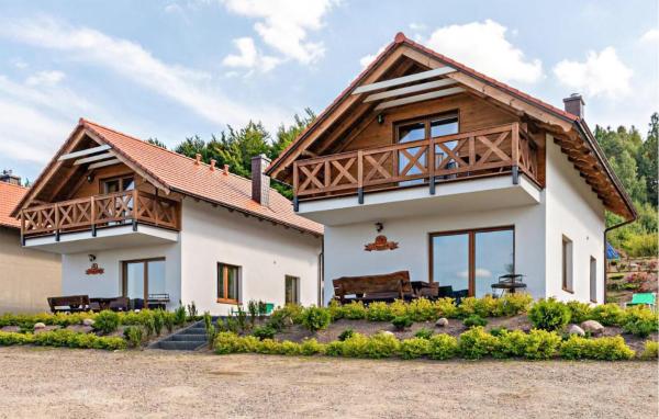 Na zdjęciu widoczny jest obiekt Lovely Home In Krzeszna With Sauna położony w mieście Krzeszna.