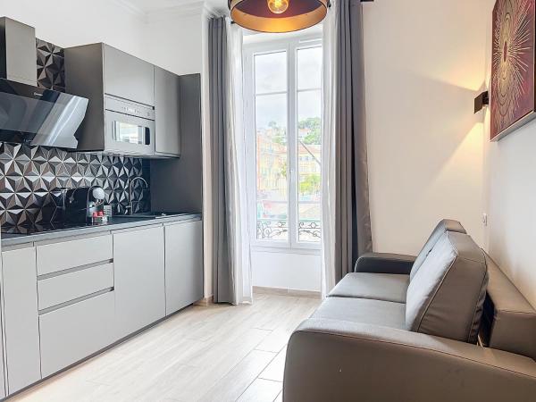 A la foto es mostra l'objecte Central Beautifull Delille Flat situat a la ciutat de Niça.