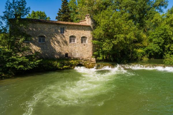 A la foto es mostra l'objecte Moulin du Meunier - 18th Century Magnificently restored Mill situat a la ciutat de Sardan.