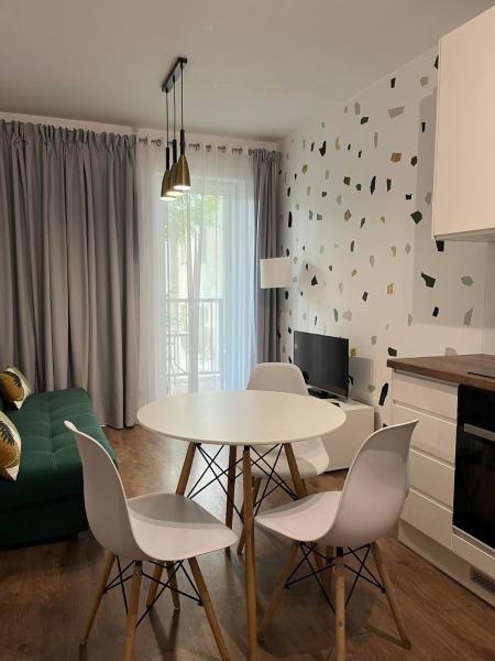 The photo shows the Apartament Giulia z balkonem located in the city of Dobroszyce.