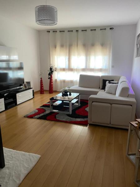 A la foto es mostra l'objecte NuriahBoutique Sacavém situat a la ciutat de Sacavém.