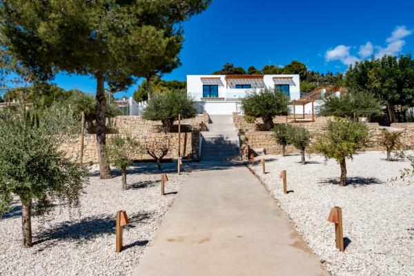 På bildet vises objektet VILLA LUJO - By Almarina Villas som ligger i byen Pedramala.