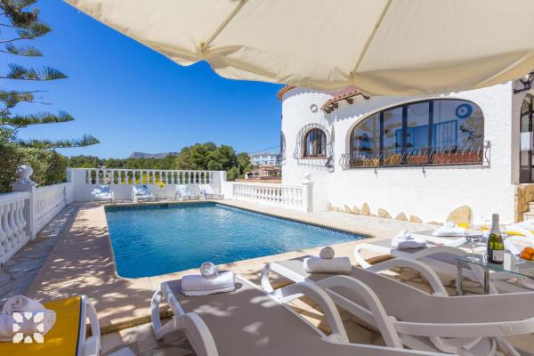 Na zdjęciu widoczny jest obiekt Villa Kelly 12 by Abahana Villas położony w mieście Benissa.