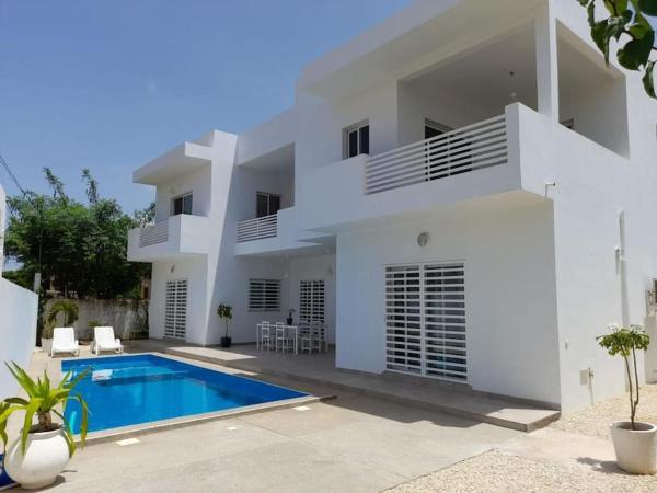 Auf dem Foto ist das Objekt Villa avec piscine à 150m de la plage in der Stadt Somone zu sehen.
