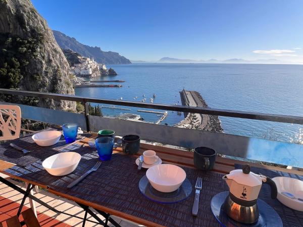 En la foto se muestra el objeto Panoramico a due passi dal mare ubicado en la ciudad de Amalfi.