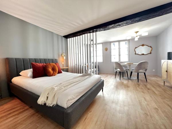 A la foto es mostra l'objecte Le Penhoët, Hyper centre de Rennes situat a la ciutat de Rennes.
