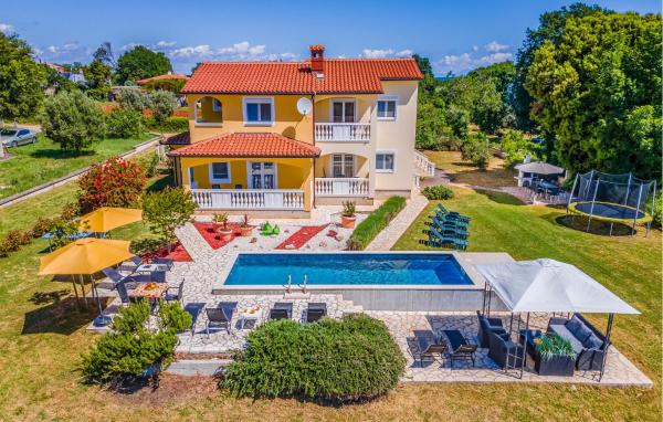 Holiday Home Valtura Cr - Croatie