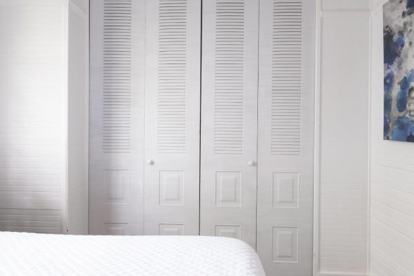Fotografie 8: Spacious & Bright 2bd Apt, steps to sand! - 18 Down