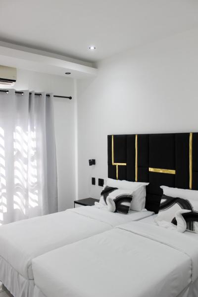 Esteem guesthouse Windhoek, Виндхук