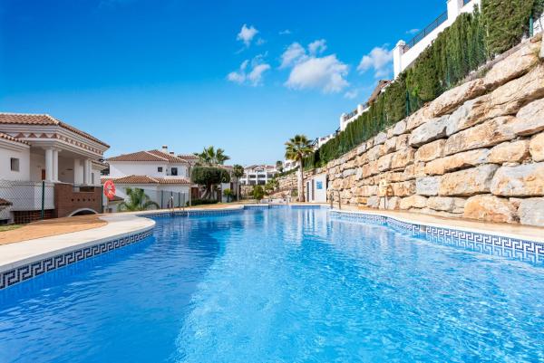 A la foto es mostra l'objecte Casa LuisMar situat a la ciutat de Casares.