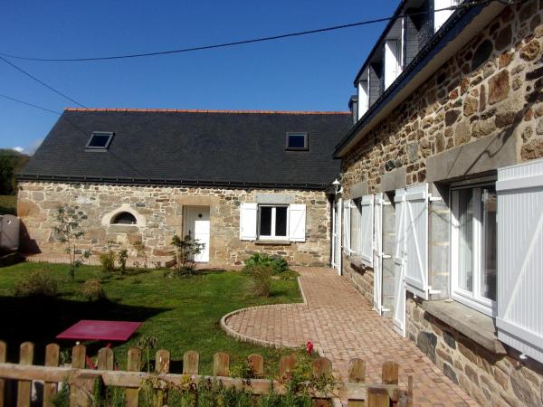 A la foto es mostra l'objecte Gîte NathErico situat a la ciutat de Plougonver.