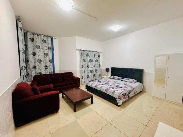 Na fotografii je vidět objekt Lux Living Room nacházející se ve městě Adžmán.