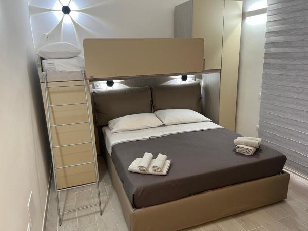Auf dem Foto ist das Objekt Sweet Suites Taranto in der Stadt Taranto zu sehen.