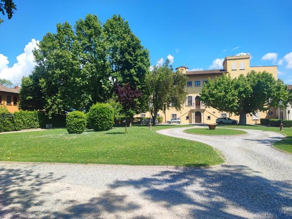 På billedet ses objektet Appartamento in Villa Aulla beliggende i byen Montecalvoli.