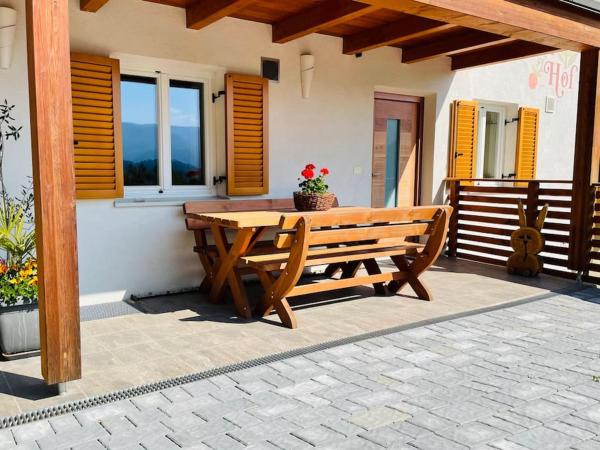 Nella foto è visibile l'oggetto Neuhäusel-Hof Appartments situato nella città di Avigna.