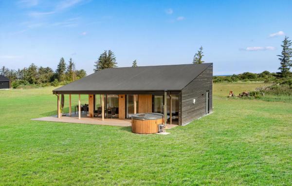 A la foto es mostra l'objecte Stunning Home In Hjørring With Wifi situat a la ciutat de Hjørring.