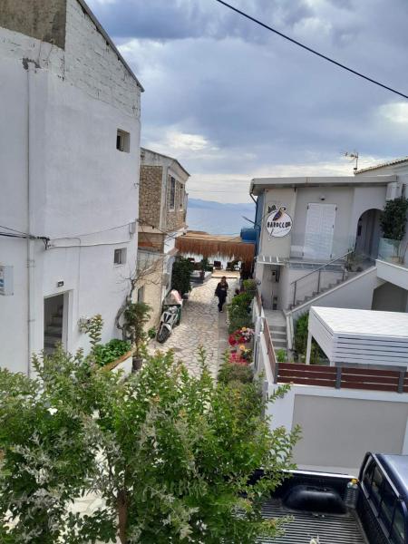 A la foto es mostra l'objecte Archontissa Sea View House situat a la ciutat de Mesongi.