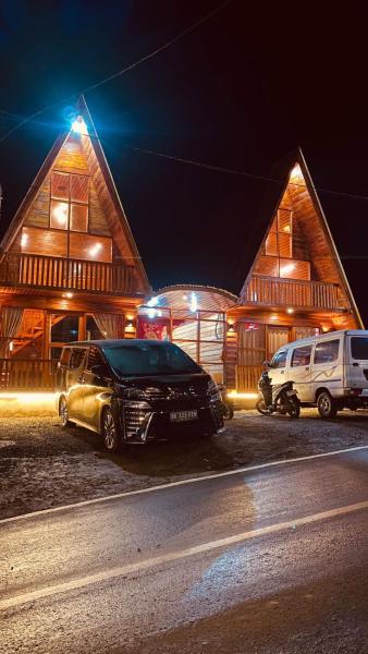 A la foto es mostra l'objecte Agriya Lubis Cabin 2 situat a la ciutat de Dieng.