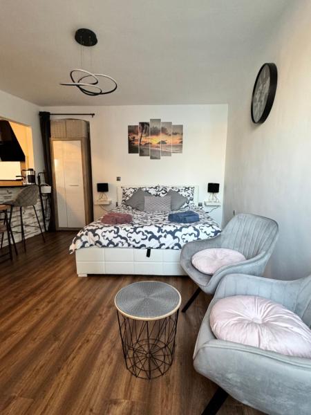 A la foto es mostra l'objecte Studio Svalba situat a la ciutat de Rovinj.