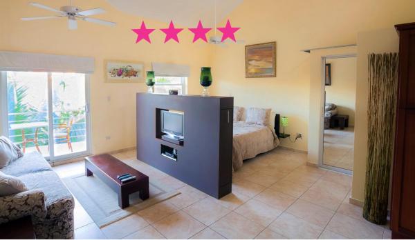 Na zdjęciu widoczny jest obiekt Ocean Dream High Ceiling Studio w/balcony położony w mieście Cabarete.
