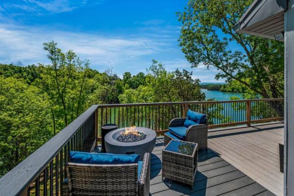 A la foto es mostra l'objecte It's Lake Time - Complementary Boat Rental situat a la ciutat de Sevierville.