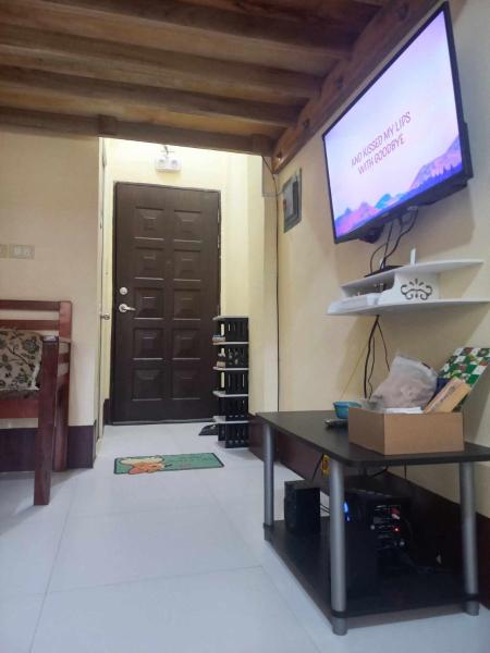 写真にはCaore市にあるAffordable Family Loft near SM Uptown Cagayan de Oroが写っています。